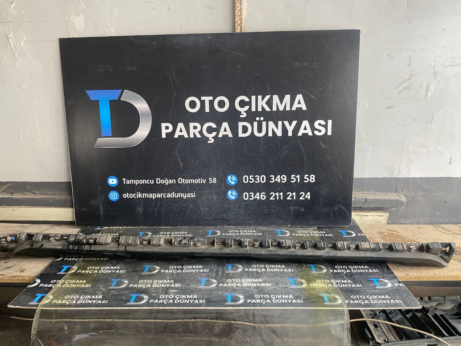 RENAULT DUSTER MAR�B�YEL KAPLAMASI 